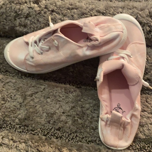 Brand New XL Pink Tie Dye Canvas Sneaker - Picture 3 of 3